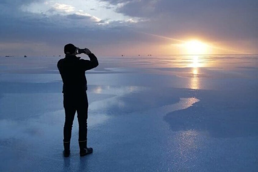 2-Days Uyuni Salt Flats including Laguna Colorada