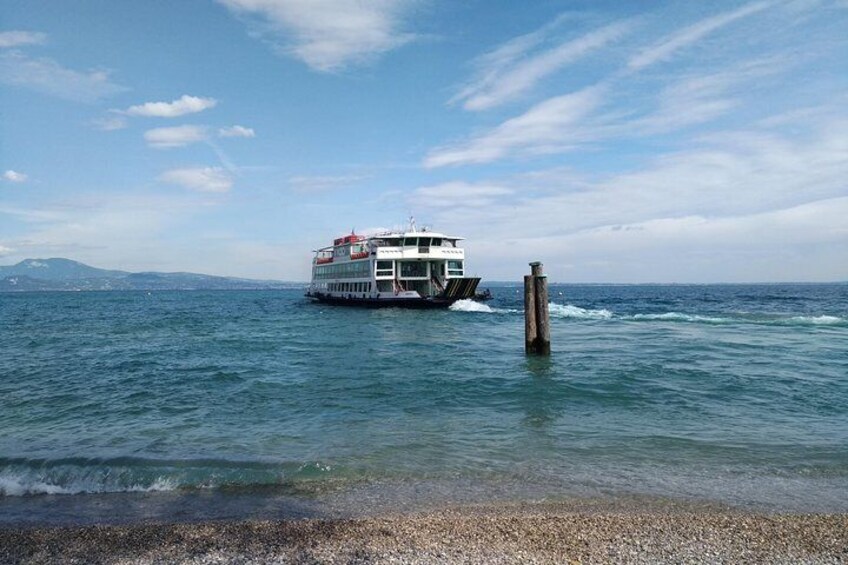 Full-Day Lake Garda and Desenzano del Garda from Milan - small group tour