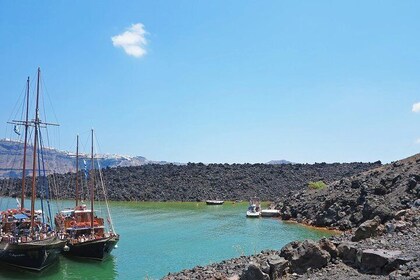 Santorini vulkanische eilanden cruise: vulkaan, warmwaterbronnen en Thirass...