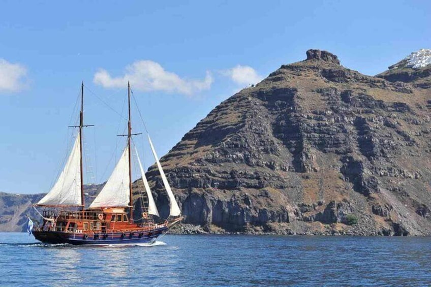 Caldera Cruise