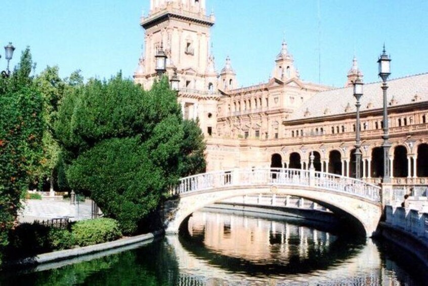 2-Day Seville Tour from Granada: Plaza de Espana