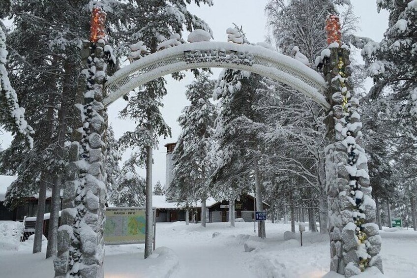 Ranua Zoo Family Tour from Rovaniemi