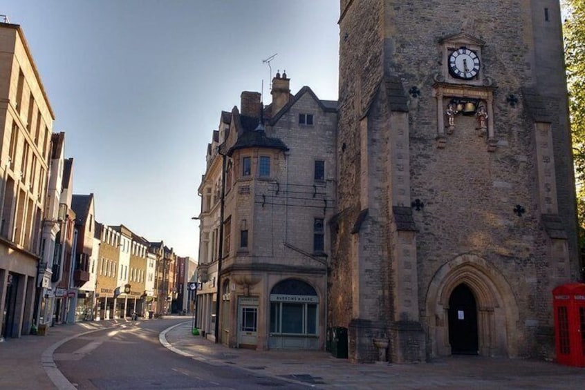 Oxford PRIVATE Pub and City Evening Walking Tour