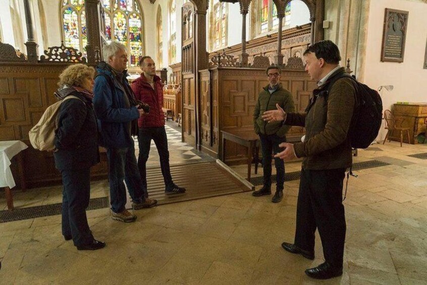 Peter guiding usual small sized groups for Morse tours