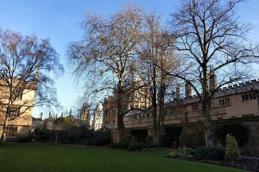 Exeter college garden winter day