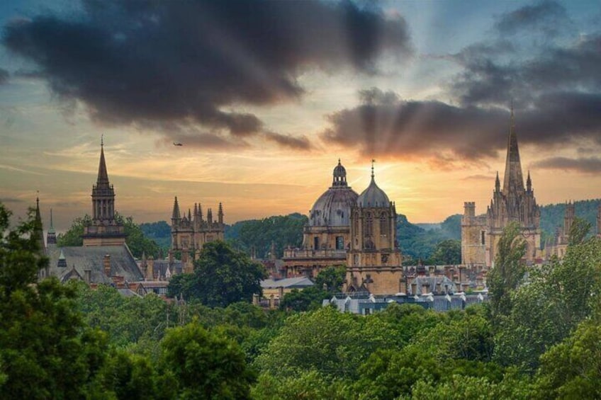 Dreaming spires Oxford walking tours