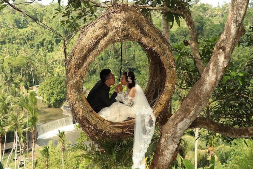 Nest Couple