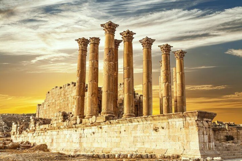 Private Tour: Full Day Trip of Jerash, Umm Qais, and Pella from Amman