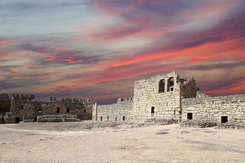 Private Tour: Full-Day Islamic Desert Castles and Ajloun Castle Trip from Amman