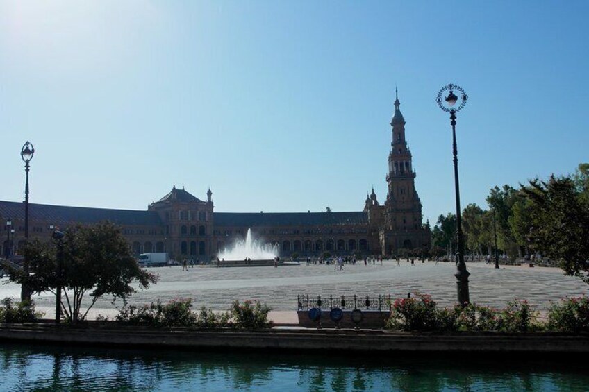 Spanish Square