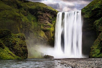 South Shore og Eyjafjallajökull Super Jeep Tour fra Reykjavik