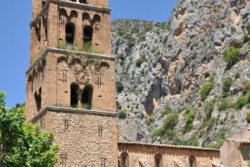 Visit the pretty village of Moustiers Sainte-Marie on your tour in Provence