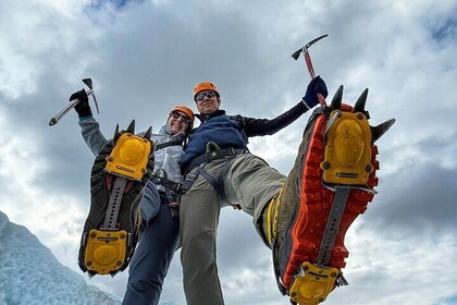 Blue Ice Discovery – Geführte Gletscherwanderung ab Skaftafell