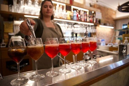 Tour gastronómico de Cicchetti y Spritz de Venecia en Cannaregio con cena