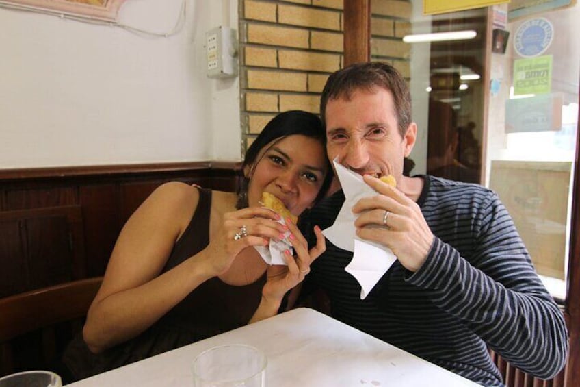 Hidden Rome Food Tour in Trastevere with Dinner and Wine