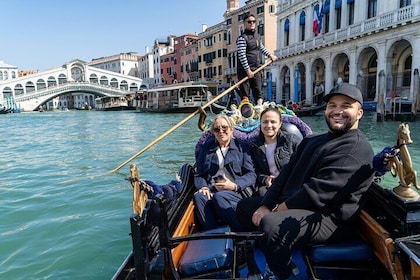 Venedig an einem Tag: Markusdom, Dogenpalast und Gondelfahrt