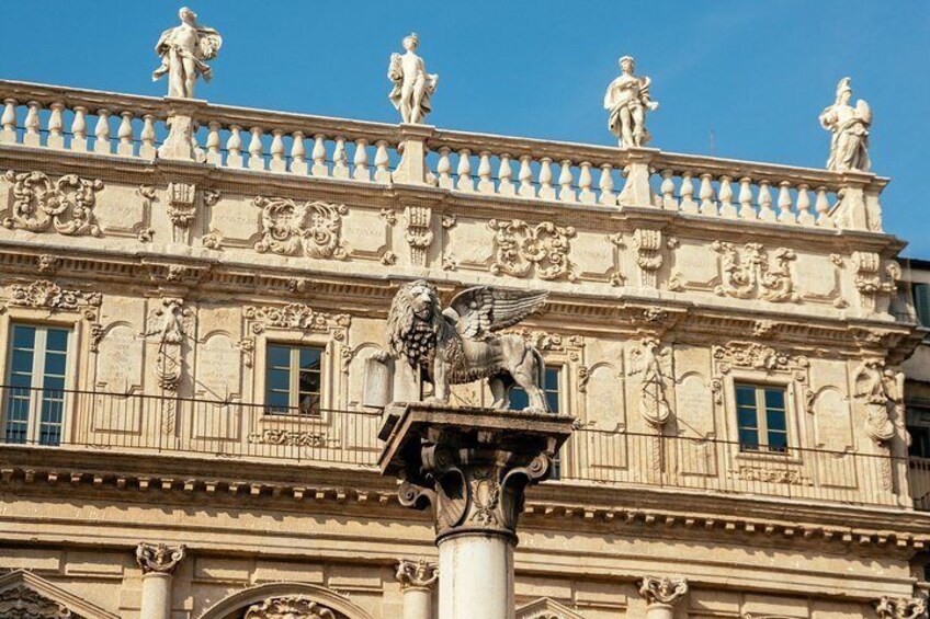 Skip the line ticket to Verona Arena during your private tour