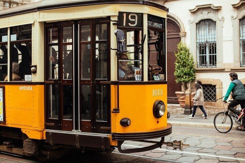 Milan Highlights & Hidden Private Tour with a Local Private Guide
