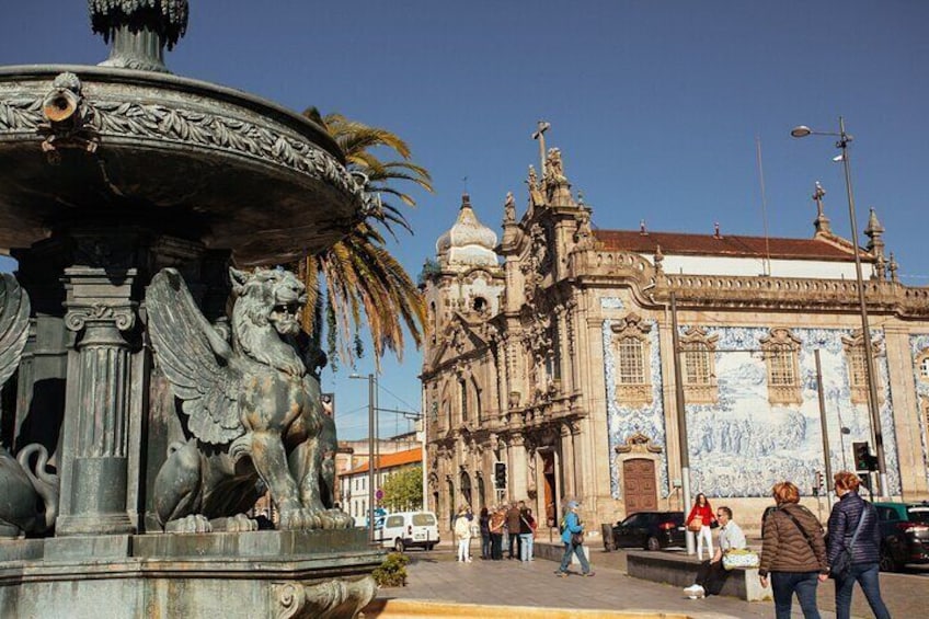 Porto Highlights & Hidden Private Tour with a Local Private Guide