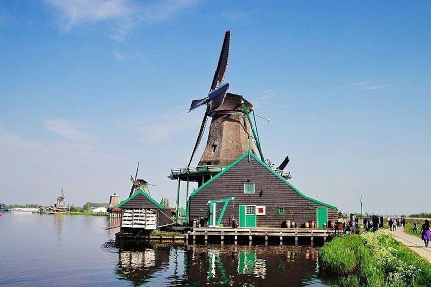 See a different Zaanse Schans 