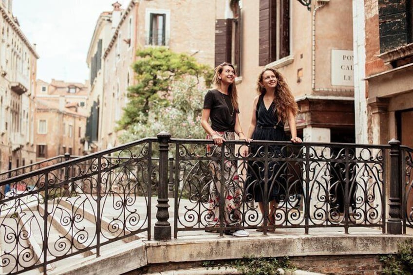 Explore Venice through its beautiful highlights & landmarks