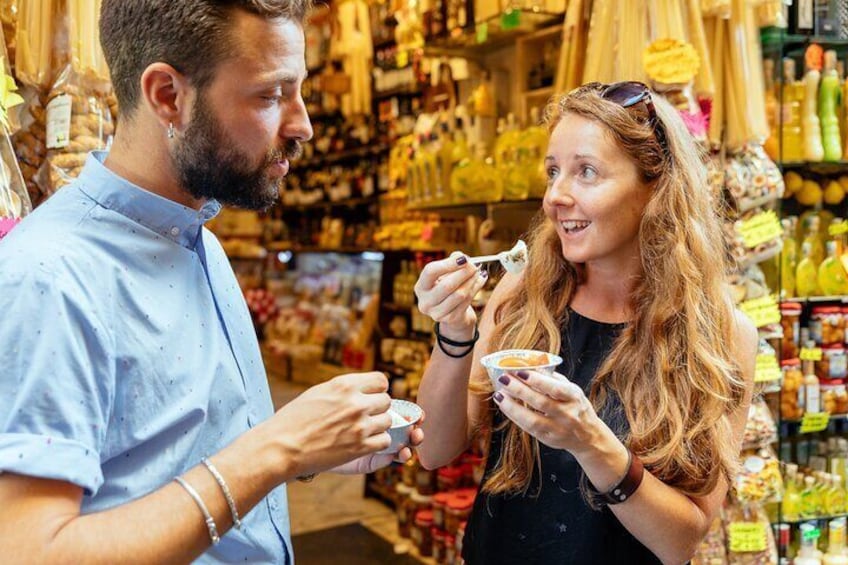 The Award-Winning PRIVATE Food Tour on Naples: 10 Tastings