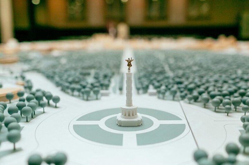 See city models of Berlin & learn about its growth