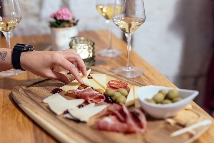 Wine & Bites Private Food Tour with a Local