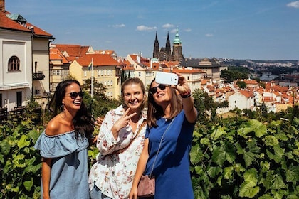 The History of Prague: Prague Castle & Castle District Private Tour