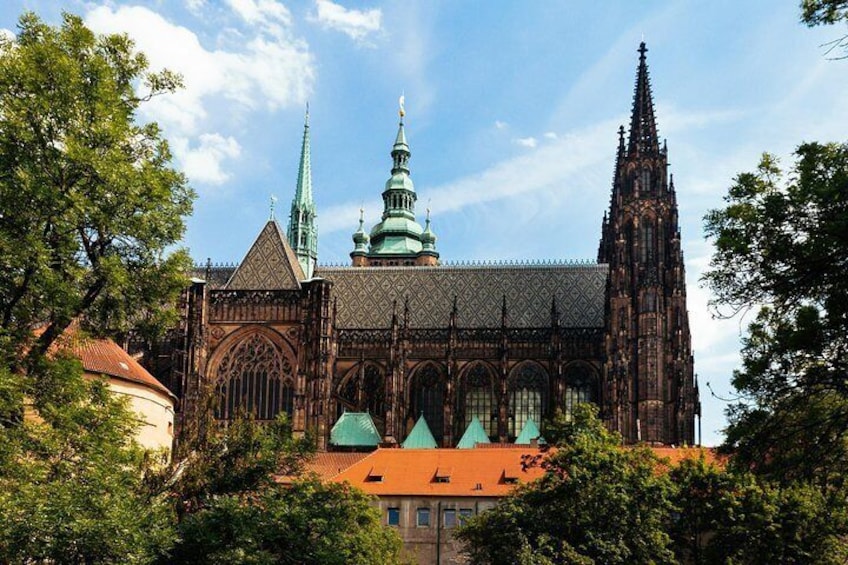 Join a private tour for an ultimate experience of Prague Castle District