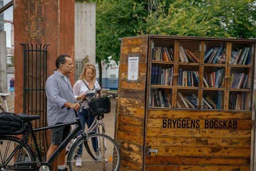 Explore the city’s unmissable sights by bike