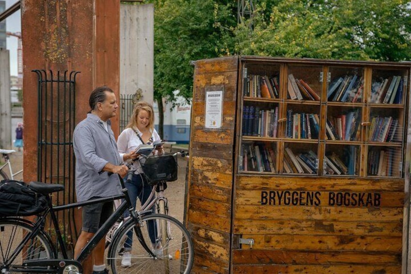 Explore the city’s unmissable sights by bike