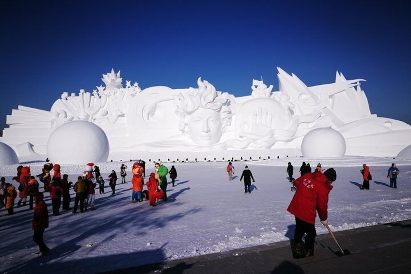 Harbin snow fair on sunisland 