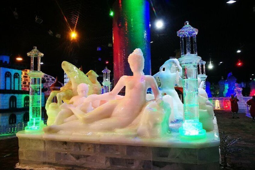 Indoor ice and snow
