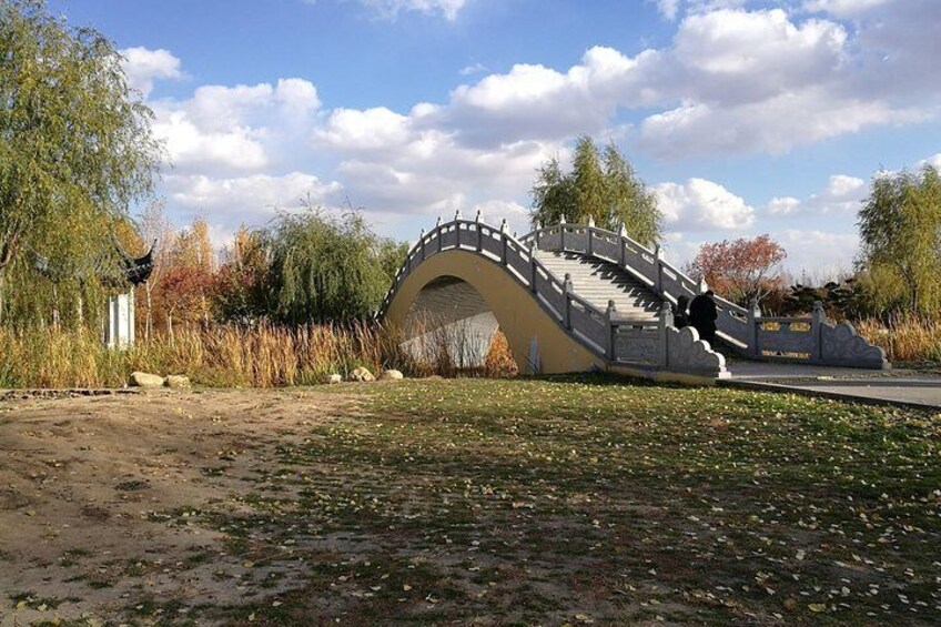 Harbin China's Pavilion Garden and Gogol Street Private Tour with Chunbing Lunch