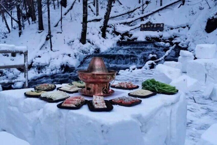  Harbin Igloos Hot Pot Private Tour