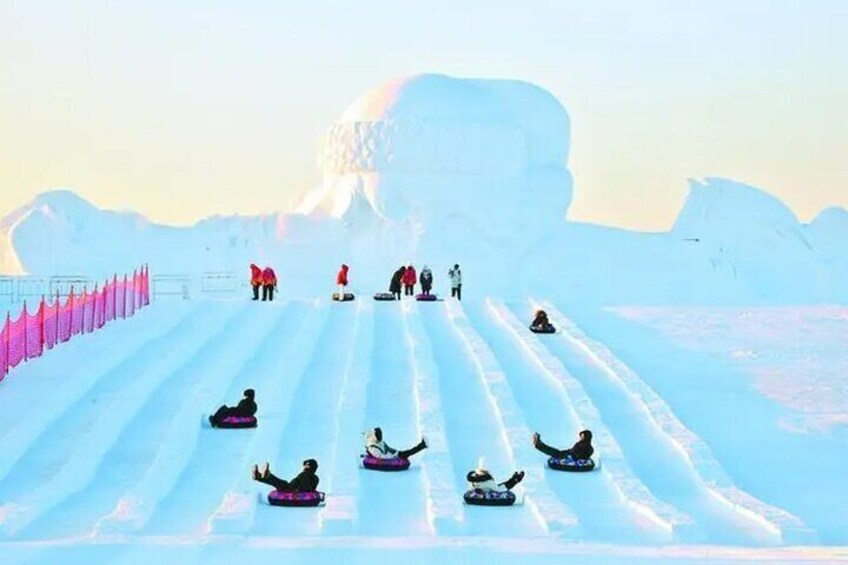 snow tubing 