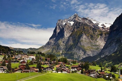 Sveitsiske alper: Dagstur til Interlaken og Grindelwald fra Zürich