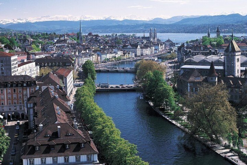 Zurich with view into the Alps
