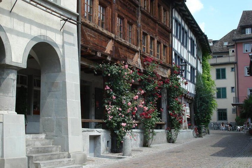 Rapperswil Old Town

'

City of Roses'