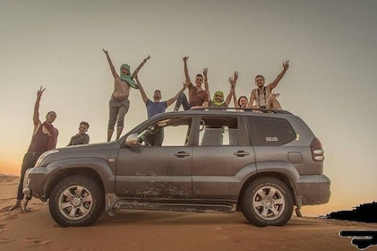 Merzouga Desert tours -by 4x4 with Nomads Visit