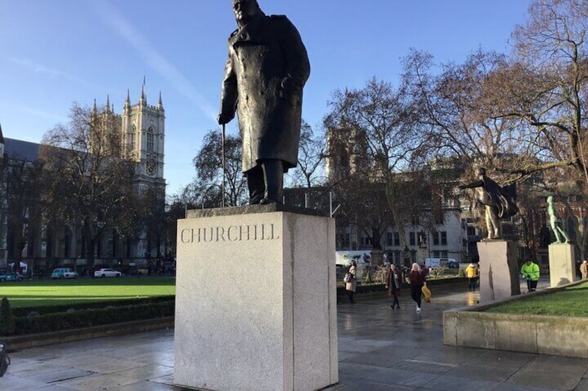 Winston Churchill statue