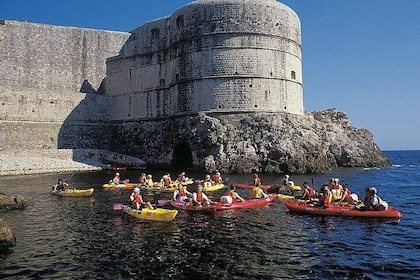 Dubrovnik Super Saver: Old Town Walking Tour plus Sea Kayak and Snorkelling