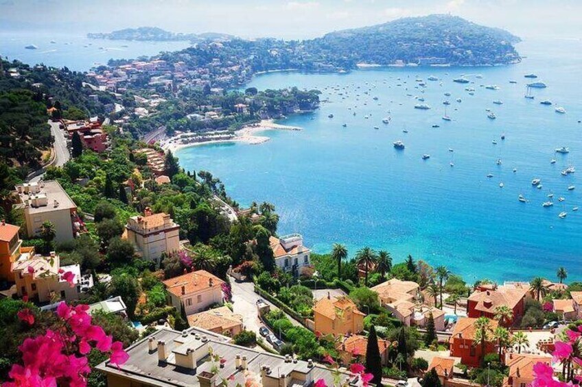 need a guide for Villa Ephrussi de Rothschild, excursion to Villa Kérylos, excursion to the Fragonard Factory, private tour to the perfume factory.
