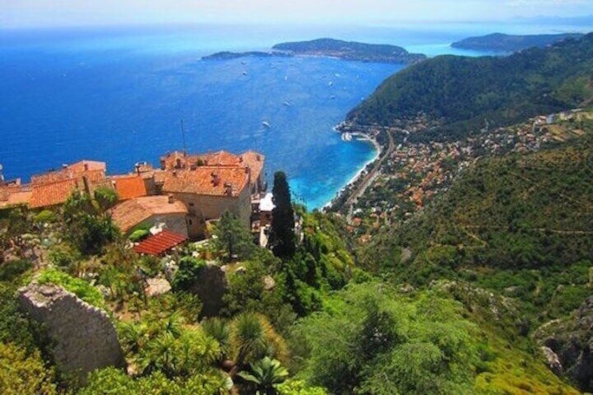 Rothschild’s Legacy: Greek Elegance & Perfume Secrets of Eze