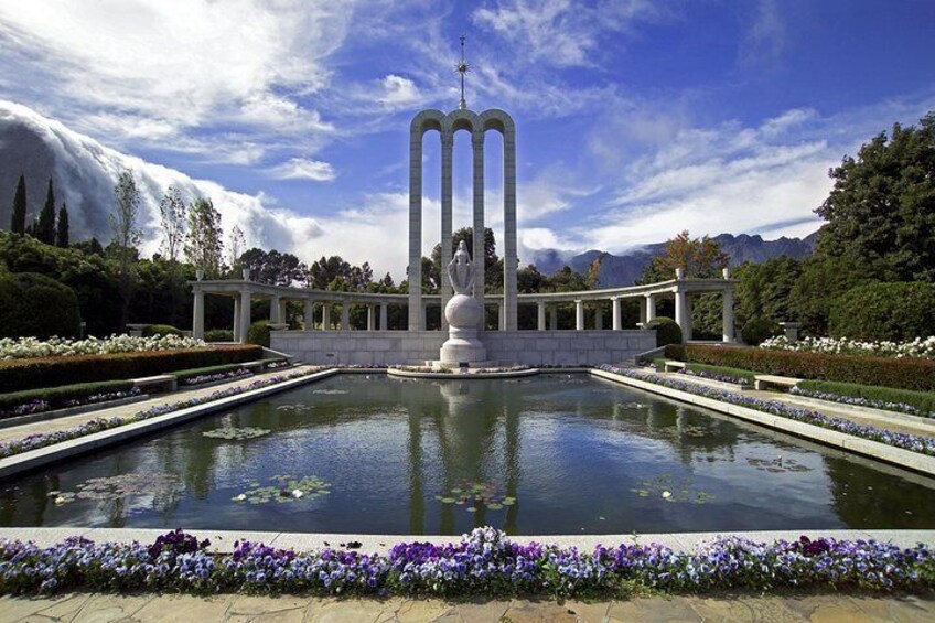 Hugenot Monument