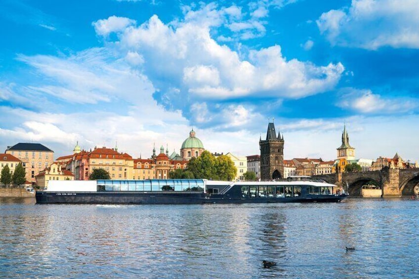 Prague: Bus Tour, Walking Tour, River Cruise and Lunch