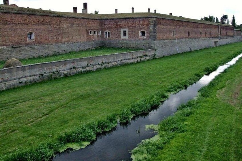 Terezín with Admissions