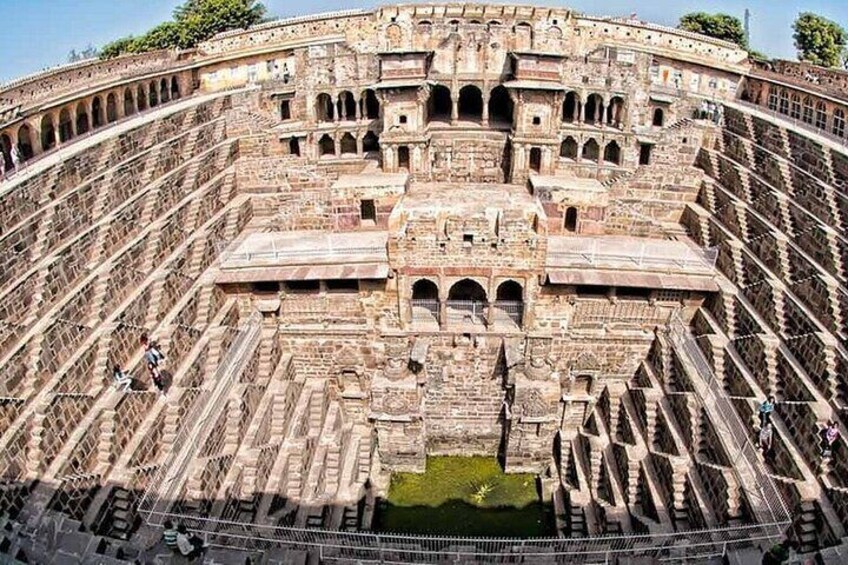 Abhaneri Step Well & Fatehpur Sikri Tour with Agra To Jaipur Drop- All Inclusive
