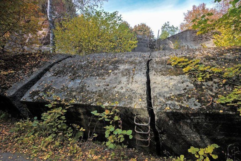 Wolfs Lair and Swieta Lipka Private Tour from Warsaw with Lunch